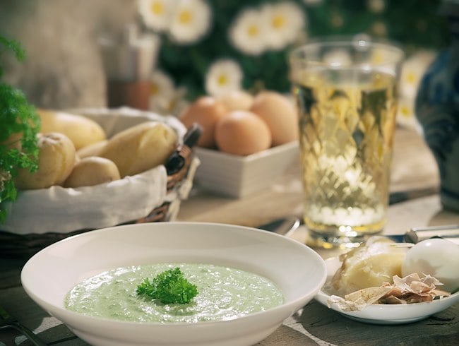 Grüne Soße, eine traditionelle Spezialität aus Frankfurt